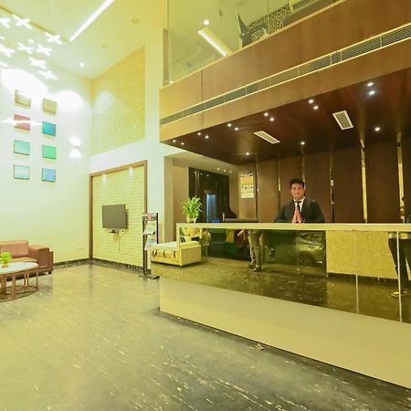 Yuvraj Palace Inn Майсуру Екстер'єр фото
